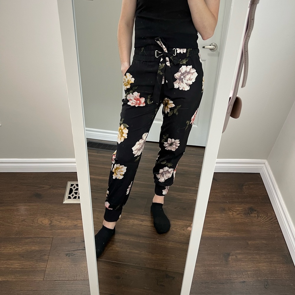 Dynamite Floral Work Joggers